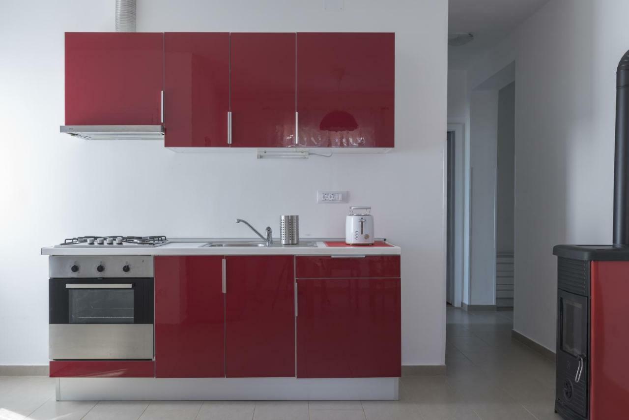 Apartment Karin Medulin Bagian luar foto