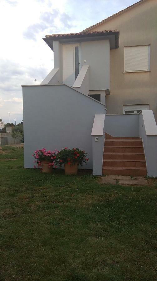 Apartment Karin Medulin Bagian luar foto